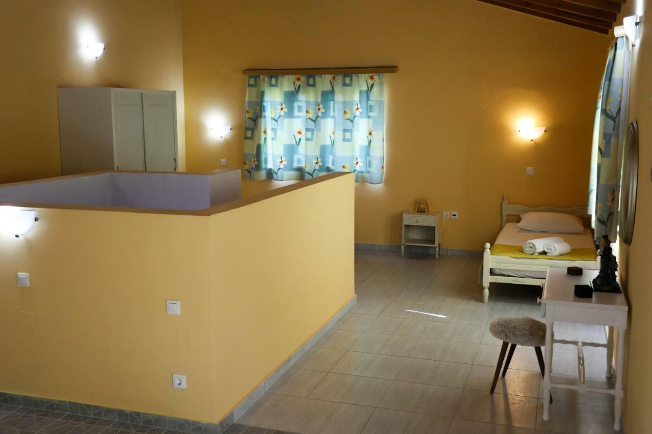 George'S Sweet N' Cozy Maisonette In Ipsos Corfu Екстериор снимка