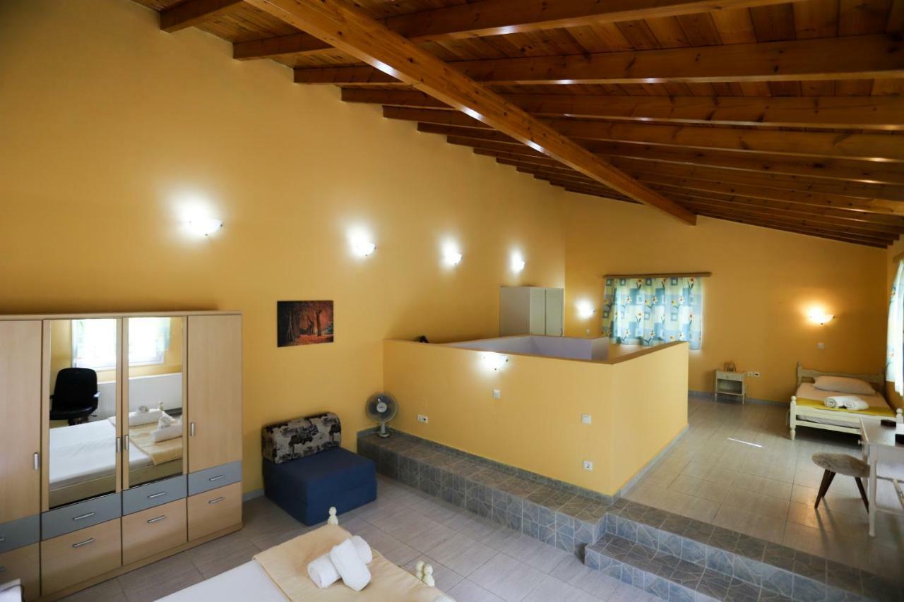 George'S Sweet N' Cozy Maisonette In Ipsos Corfu Екстериор снимка