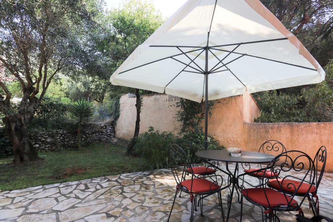 George'S Sweet N' Cozy Maisonette In Ipsos Corfu Екстериор снимка